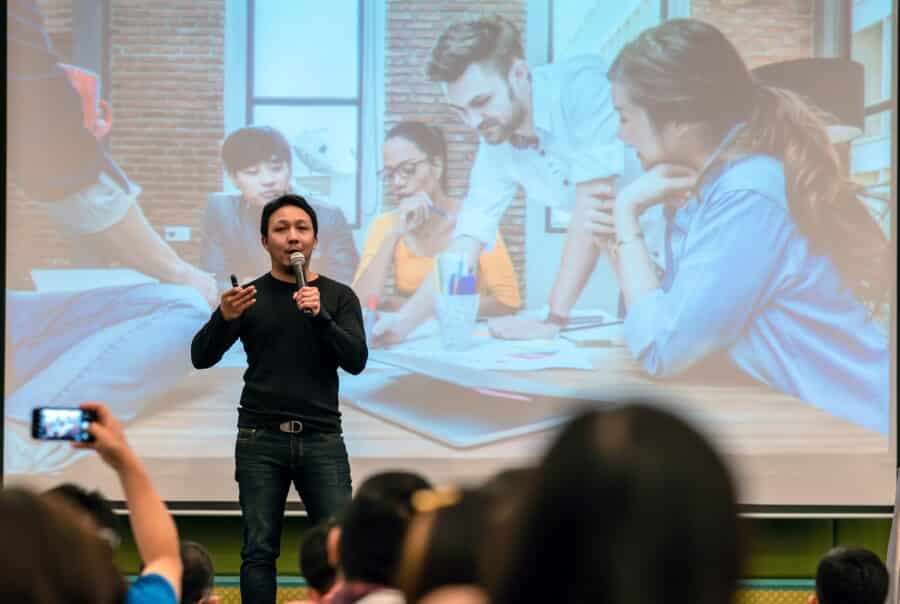 why is thought leadership important for businesses?